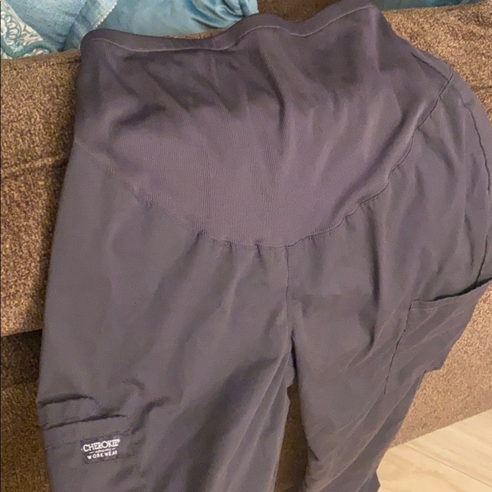 Cherokee small woman’s maternity scrub pant